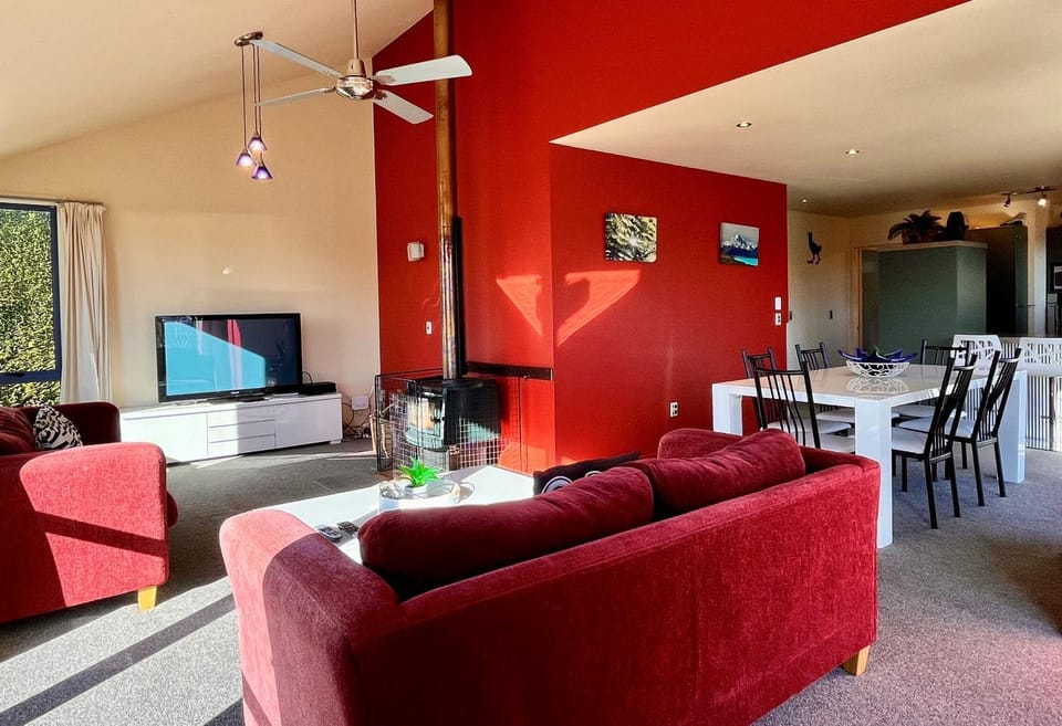 TV and multimedia, Living room, fireplace