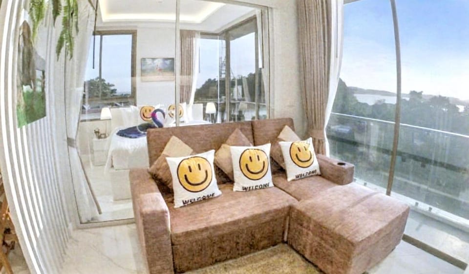 Balcony/Terrace, Living room