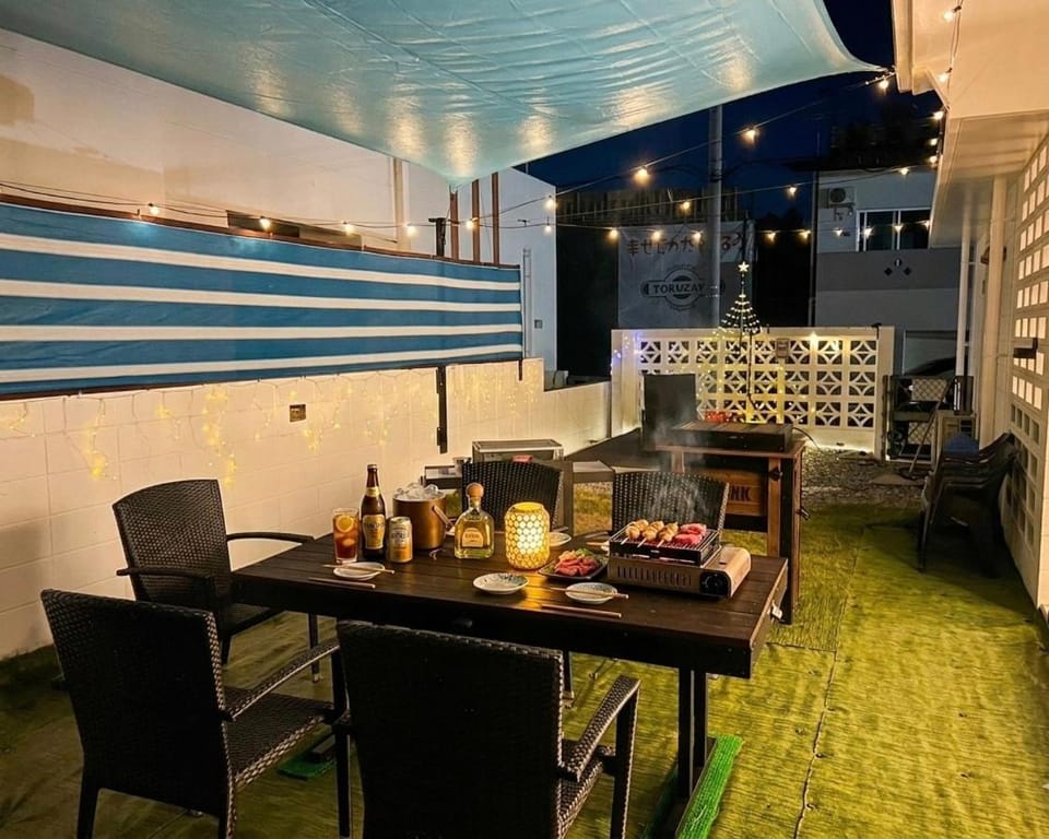 Sea Side Loco's Apartment in Okinawa Prefecture