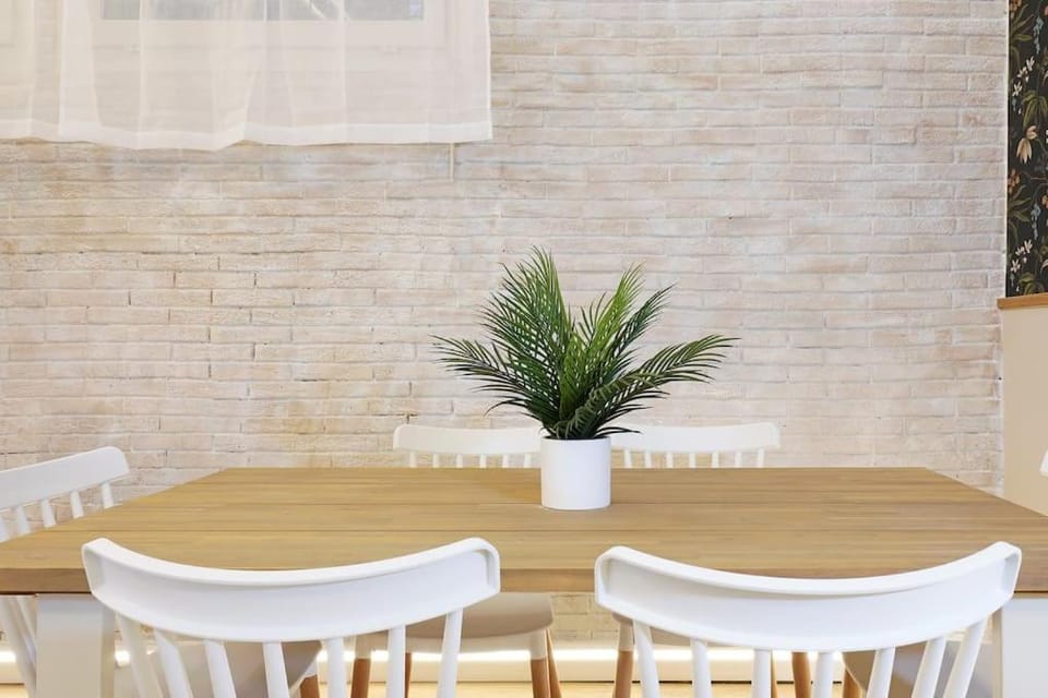 The Brick Apartment by Nosdom Properties Apartment in Rome