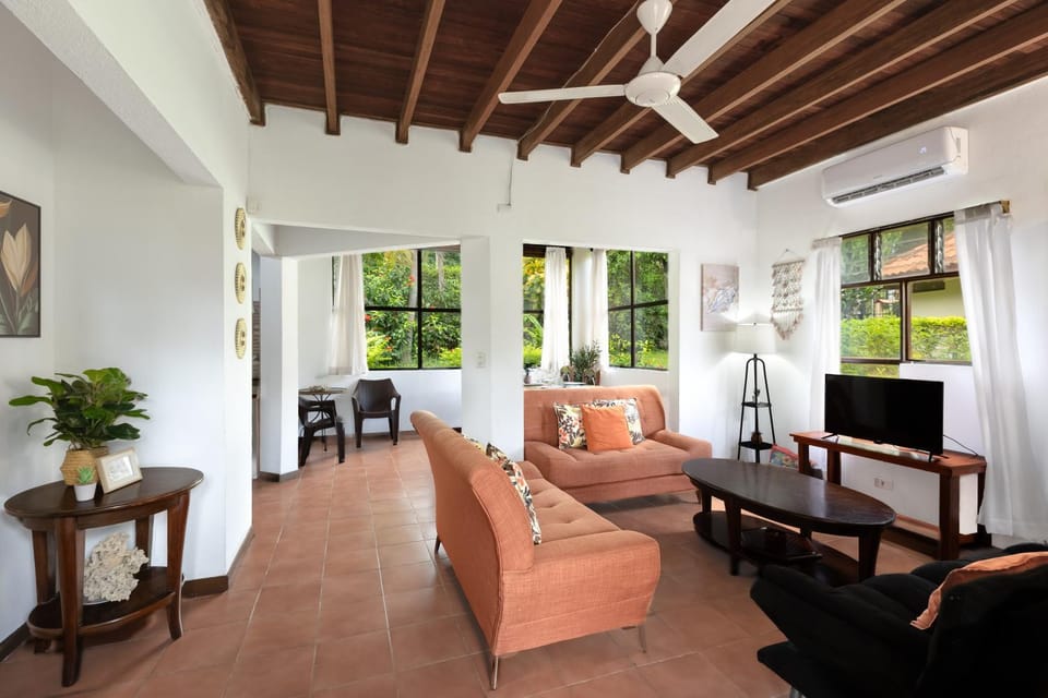 Angels Mar Villa Hermosa 2b2b European Villa House in Guanacaste Province