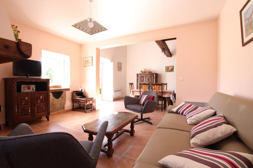 Ur-ondoa House in French Basque Country