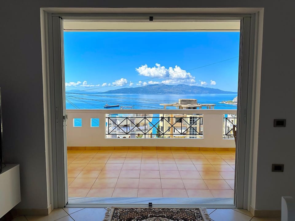 Natural landscape, View (from property/room), Balcony/Terrace, Mountain view, Sea view