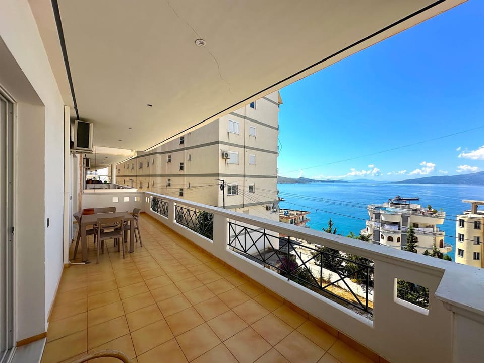Patio, Day, Natural landscape, View (from property/room), Balcony/Terrace, Dining area, Sea view