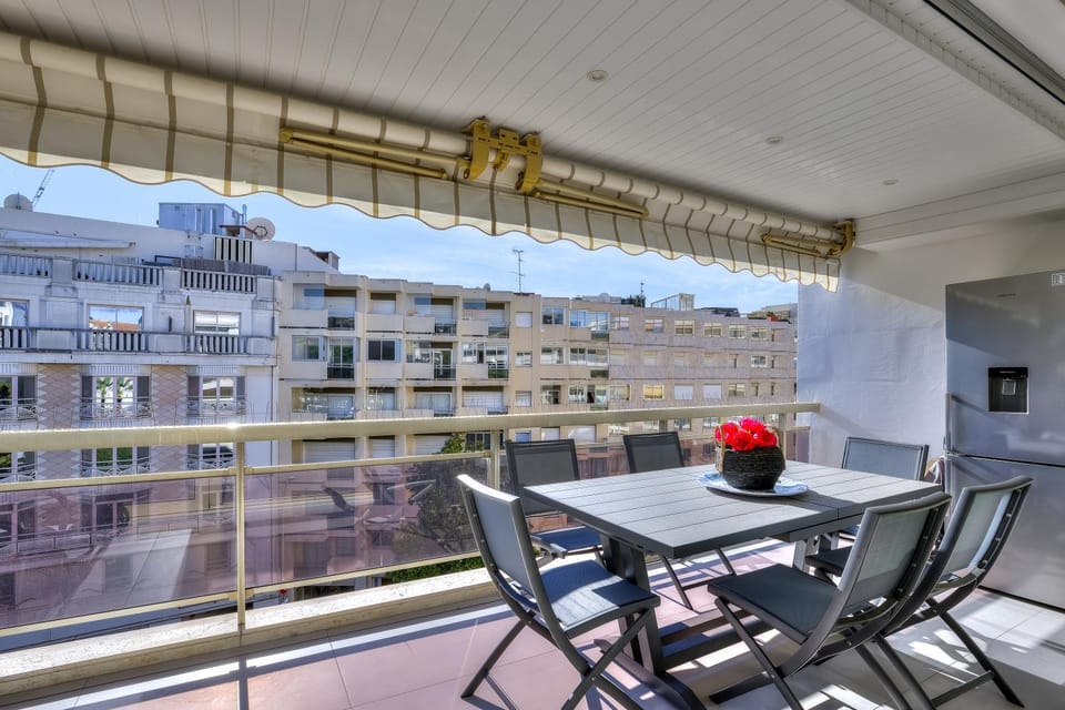 Luxury 4 Stars Apt Croisette Apartment in Cannes