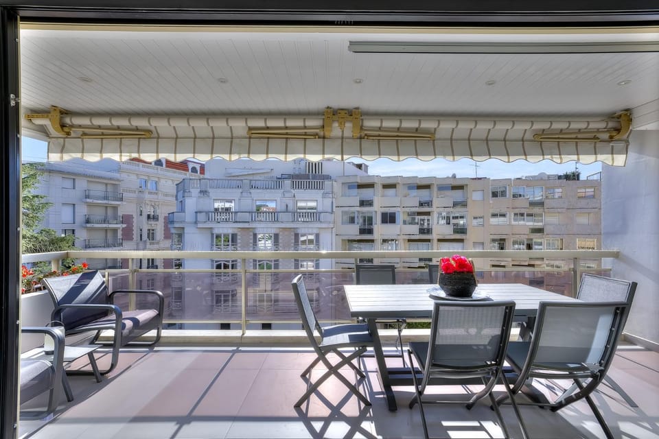 Luxury 4 Stars Apt Croisette Apartment in Cannes