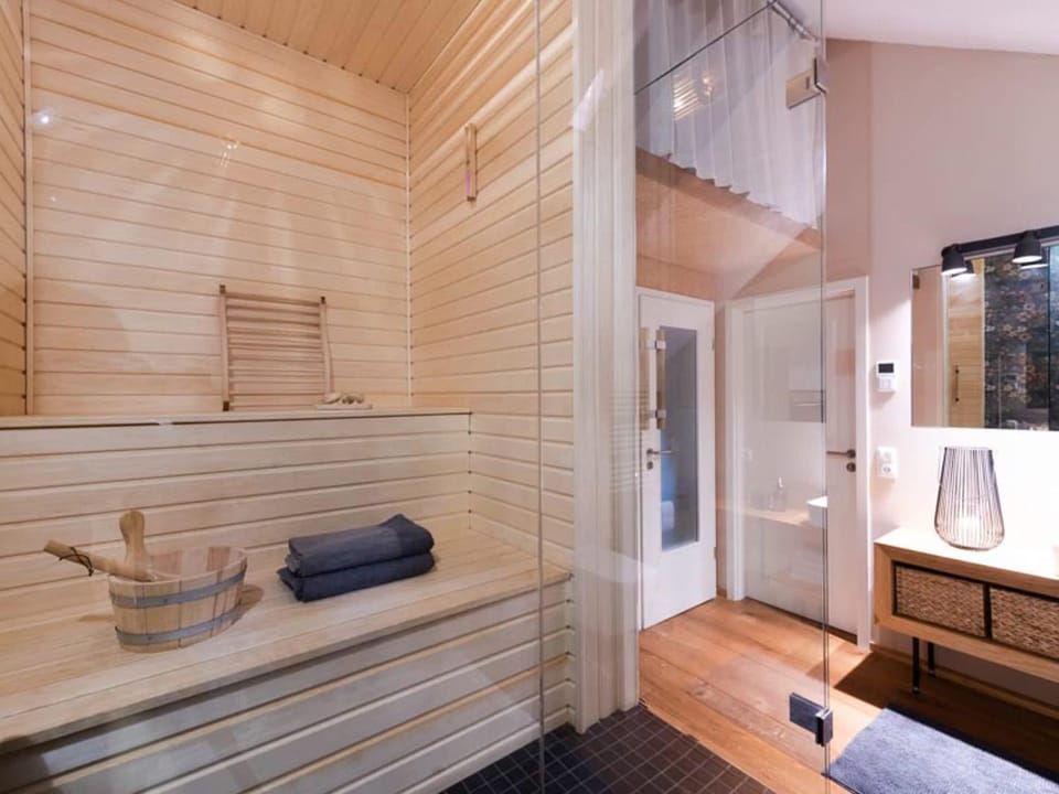 Sauna, Bathroom