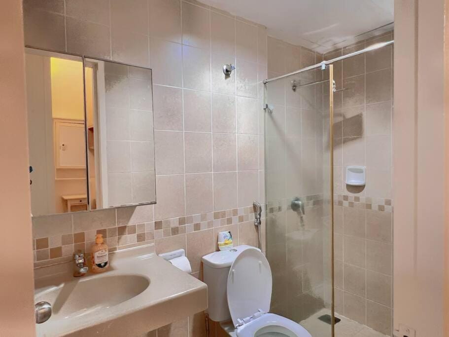 Shower, Toilet, Bathroom, bidet