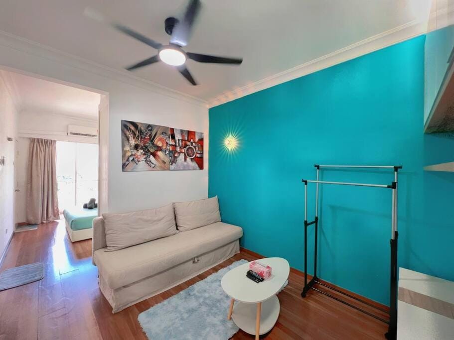 Living room, Seating area