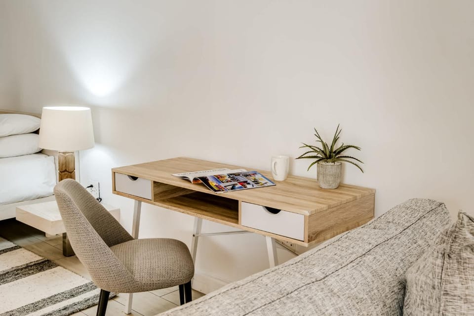 Bed, Living room, Seating area, Bedroom