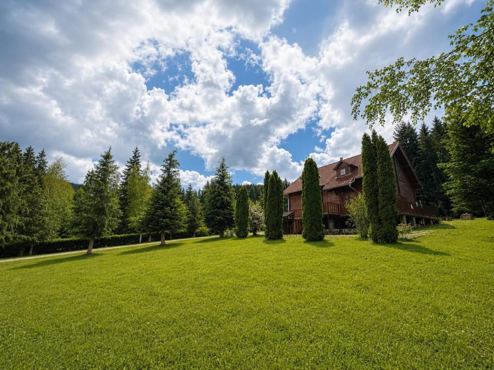 Property building, Garden