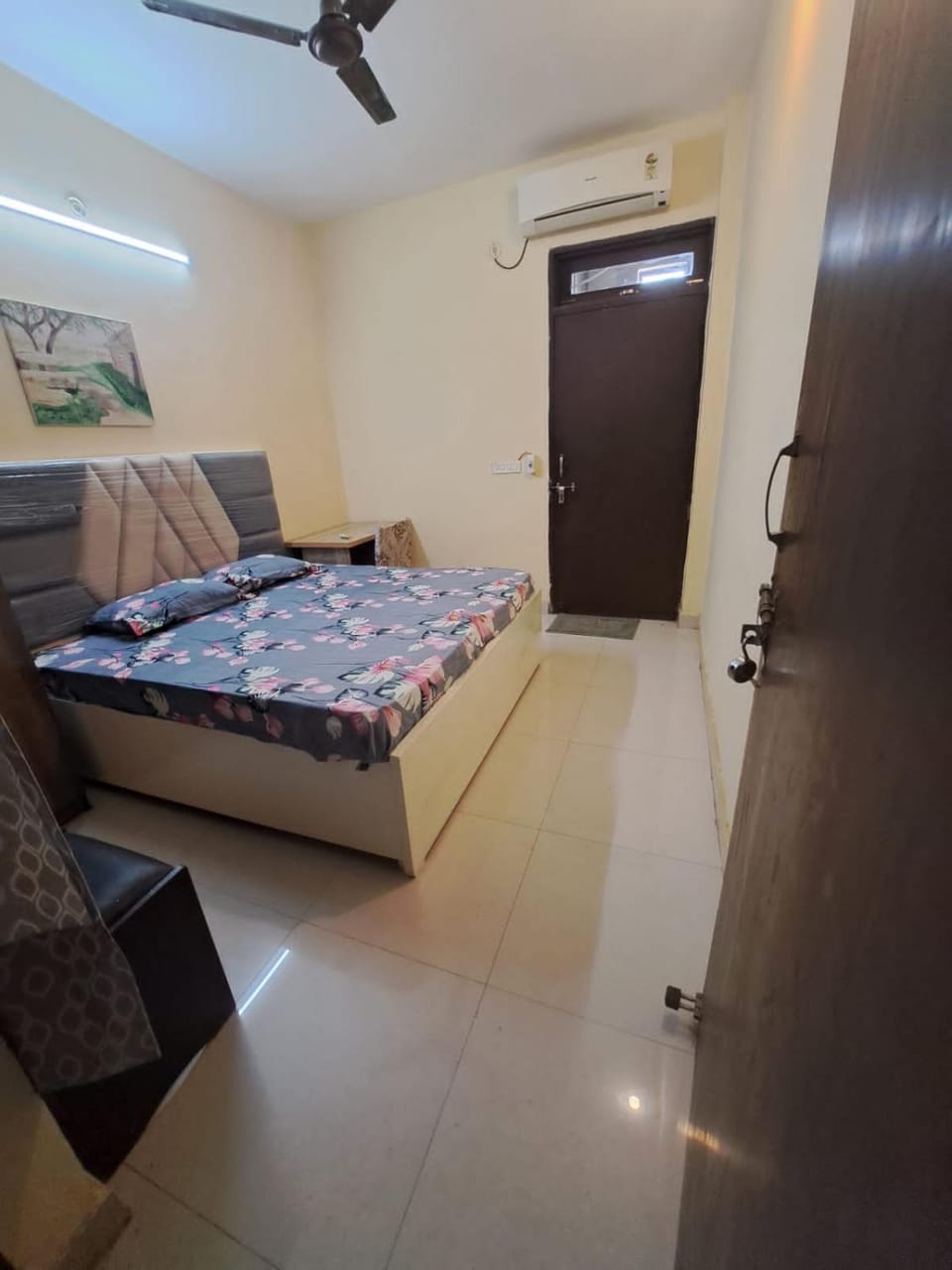 Green Bacchus stays Self Check-In Apartment in Gurugram