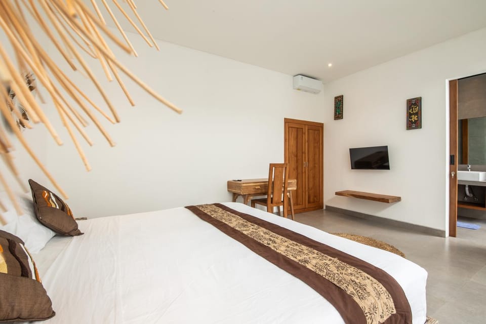 Minimalist Villa with Pool #Jade3 Villa in North Kuta
