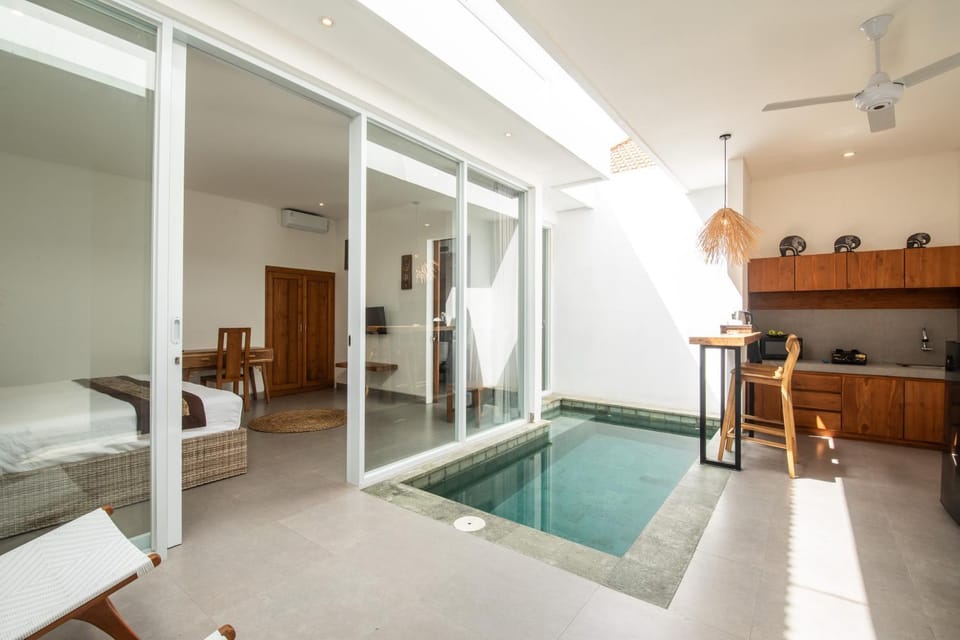 Minimalist Villa with Pool #Jade3 Villa in North Kuta