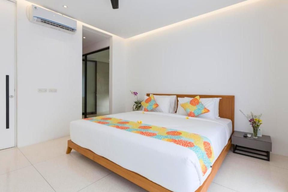 Bed, Bedroom, air conditioner