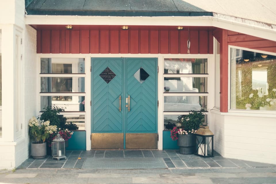 Property building, Facade/entrance