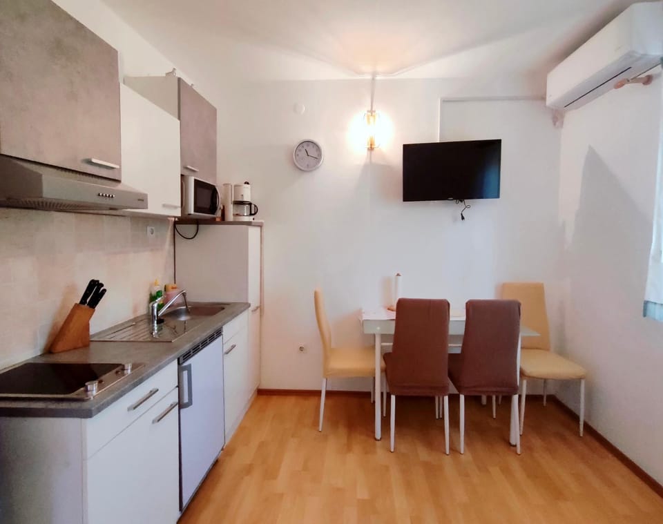 TV and multimedia, Kitchen or kitchenette, Living room, Seating area, Dining area, pet friendly