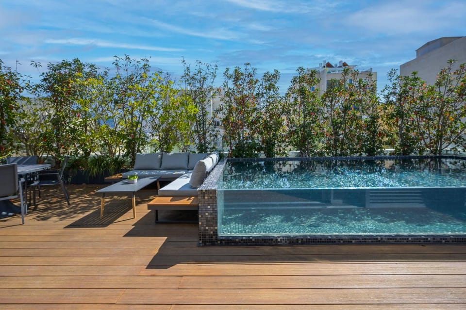 Garden, Swimming pool