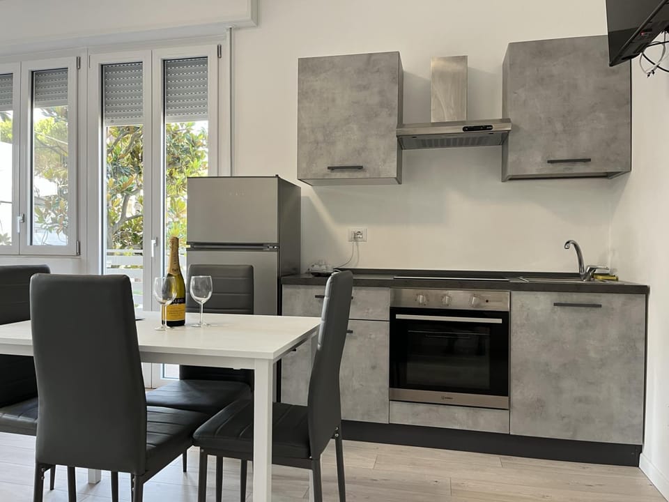 TV and multimedia, Lunch, oven, kitchen