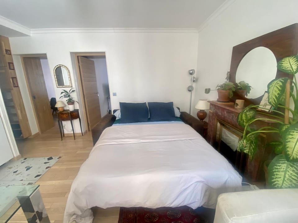 Mosaic Canal - 2 bedrooms flat, 10mn walk to Paris Apartment in Pantin