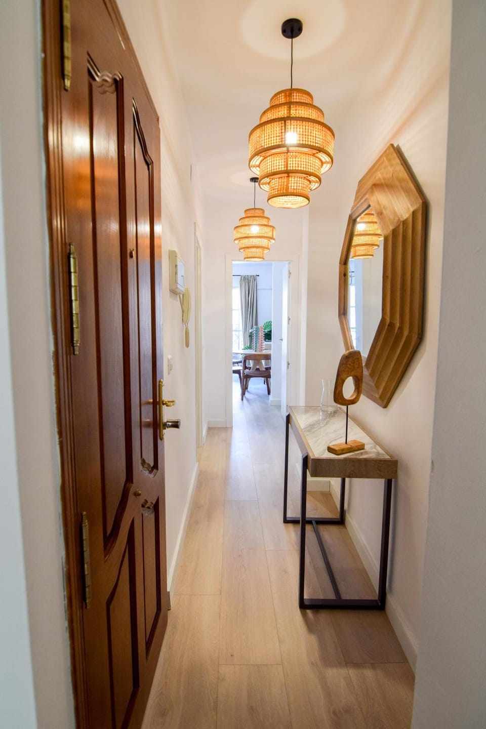 Photo of the whole room, wardrobe