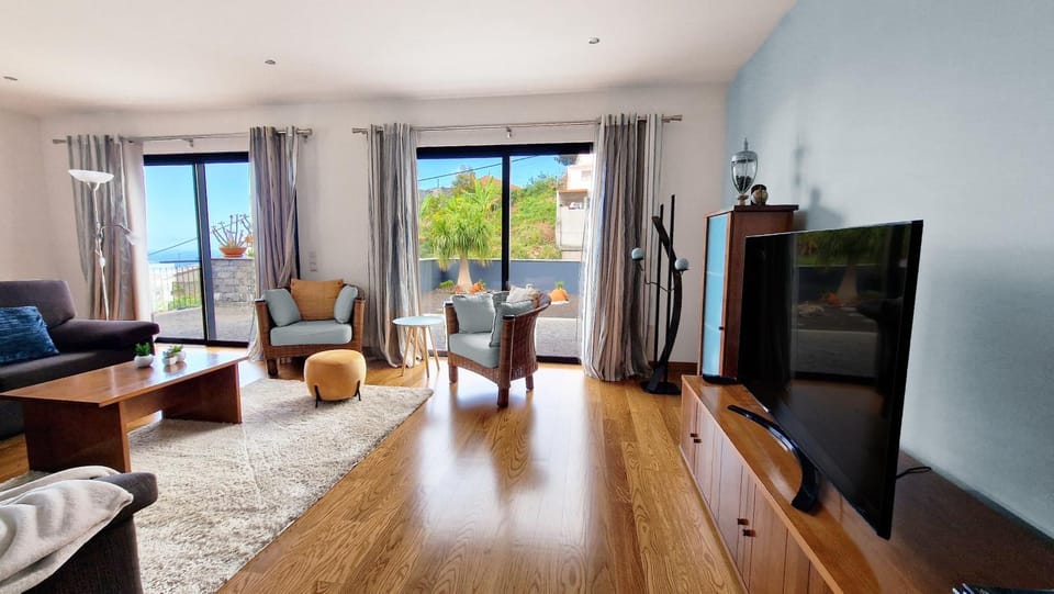 Mon Rêve Portugais by LovelyStay House in Funchal