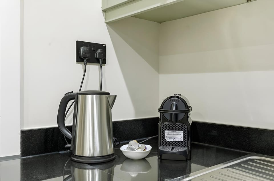 StoneTree - Beach access - 3BR with maids- 15th floor Apartment in Dubai