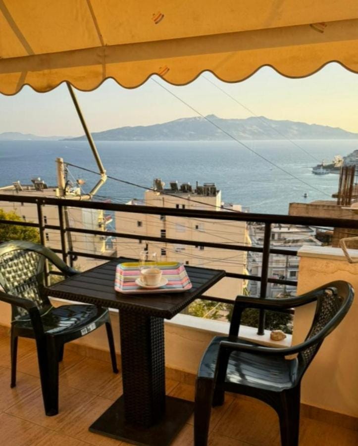 Day, Natural landscape, Balcony/Terrace, Seating area, Mountain view, Sea view