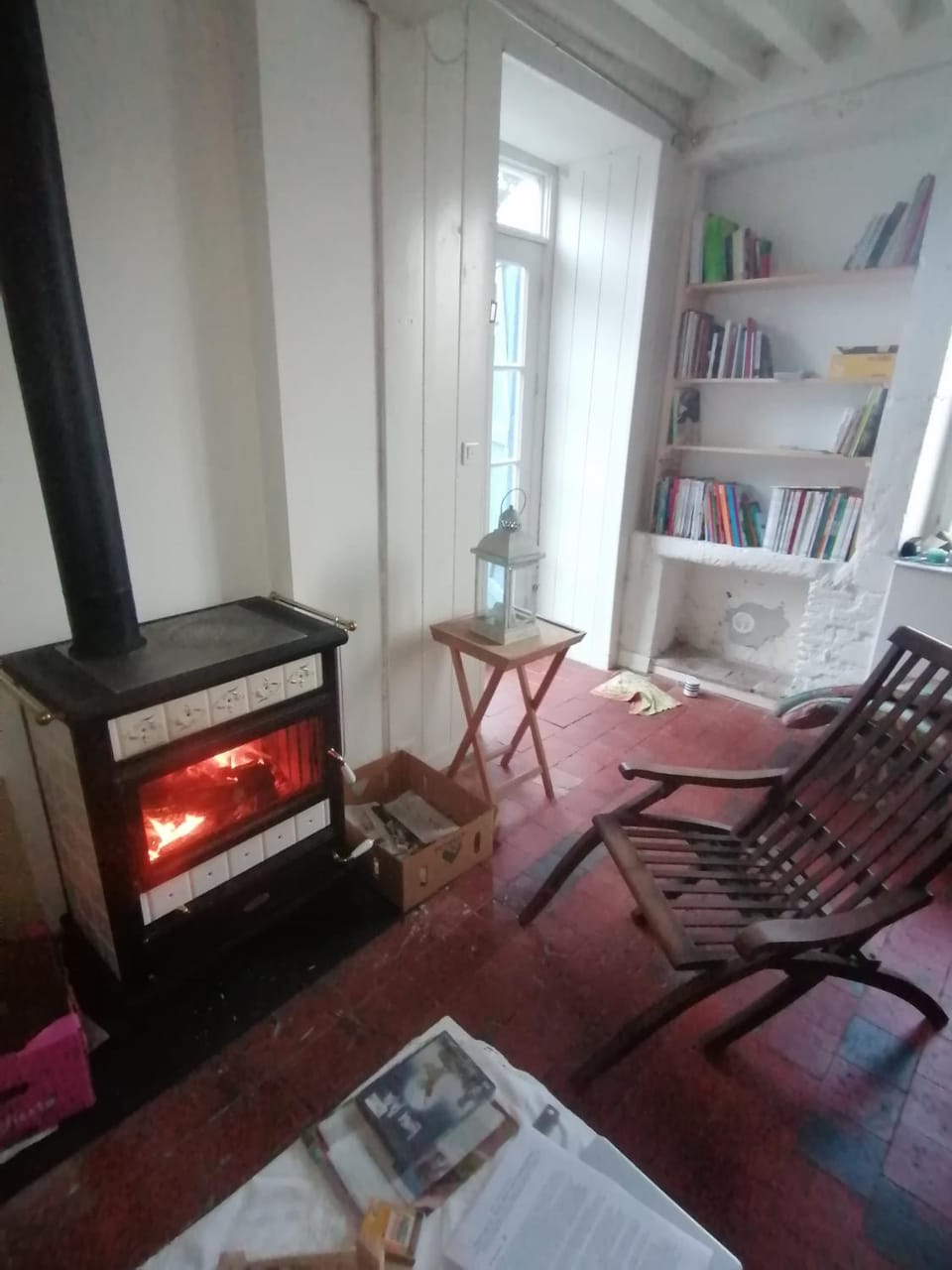 Living room, fireplace
