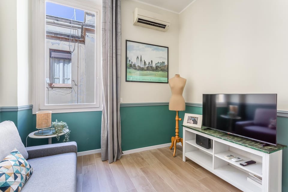 TV and multimedia, Living room, air conditioner