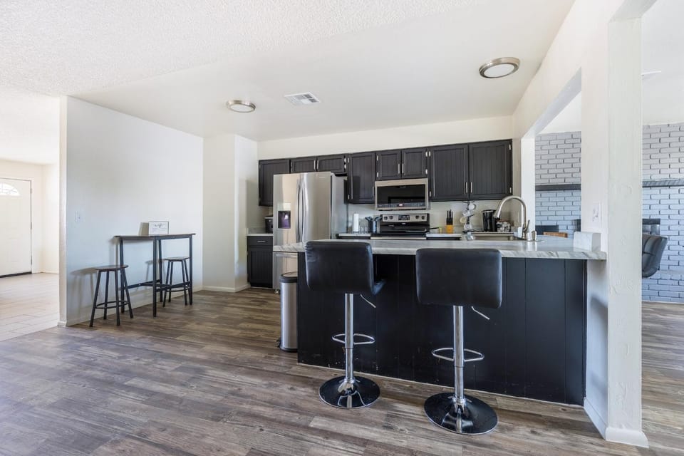 Kitchen or kitchenette, oven, stove