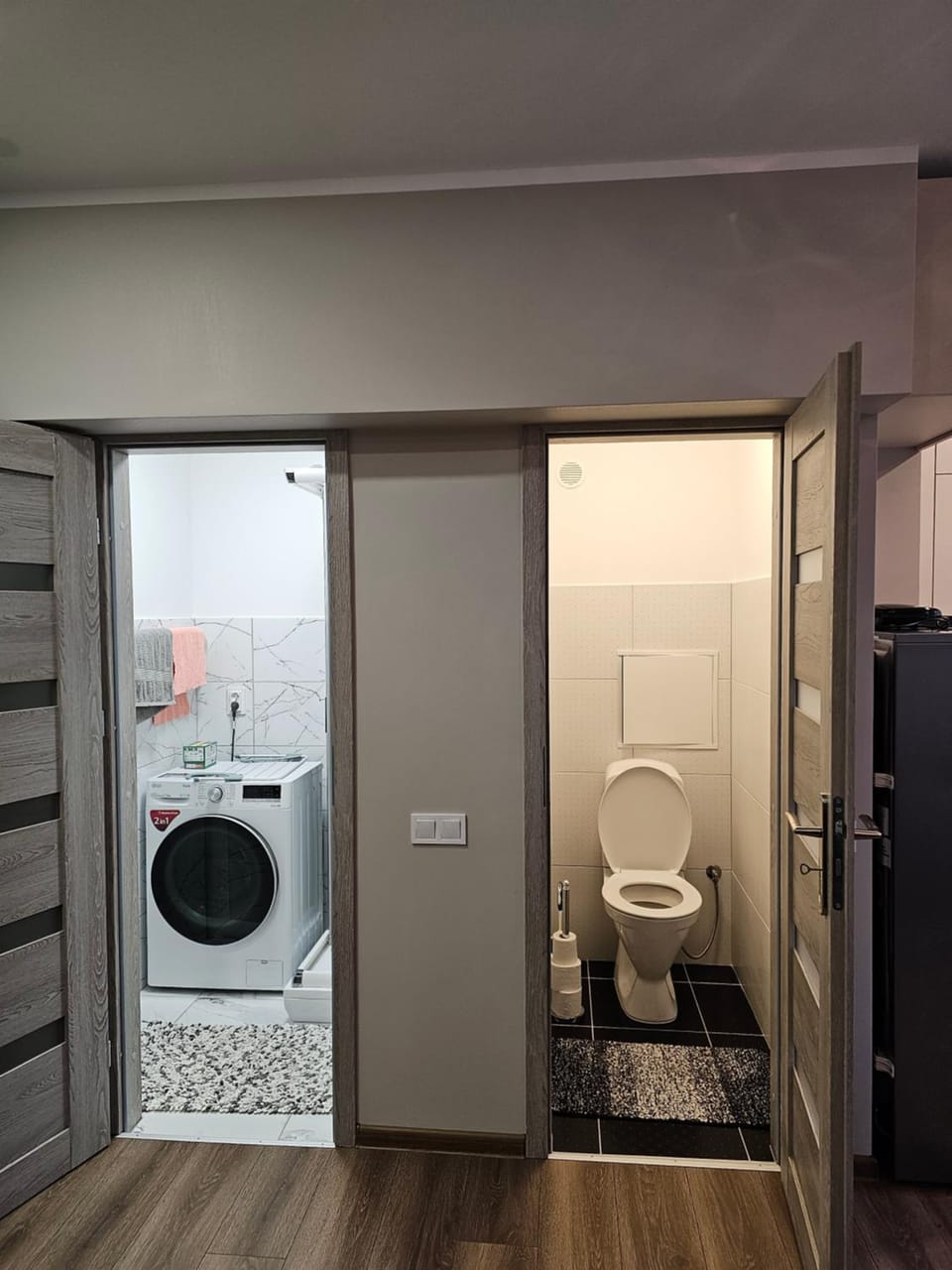 Shower, Toilet, Bathroom, washing machine, dryer
