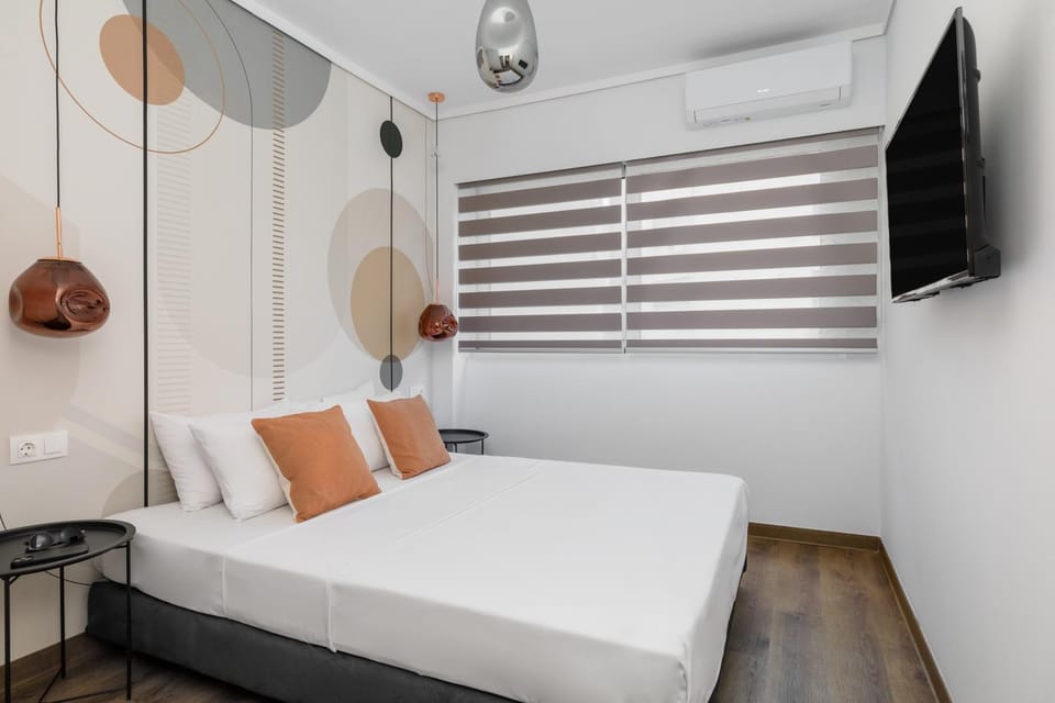 Bed, TV and multimedia, Photo of the whole room, Bedroom, air conditioner