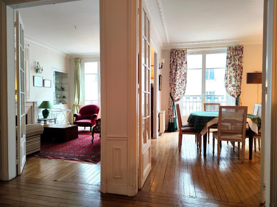 Peaceful 15th Paris Apartment with Metro Access Apartment in Paris