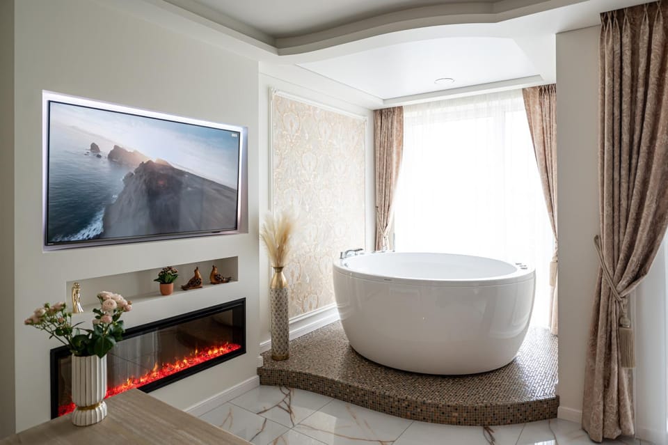 TV and multimedia, Bath