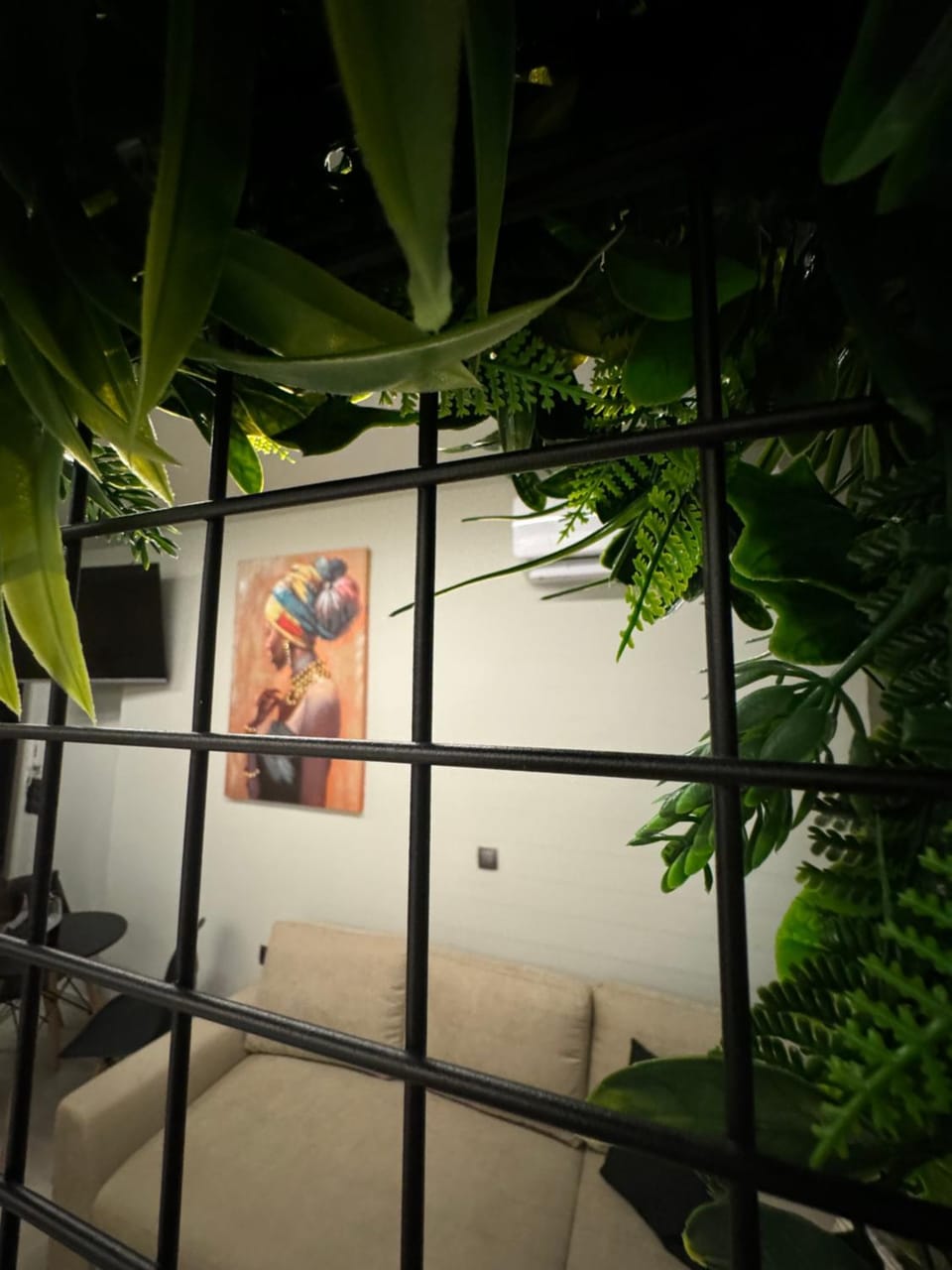 Decorative detail, Seating area