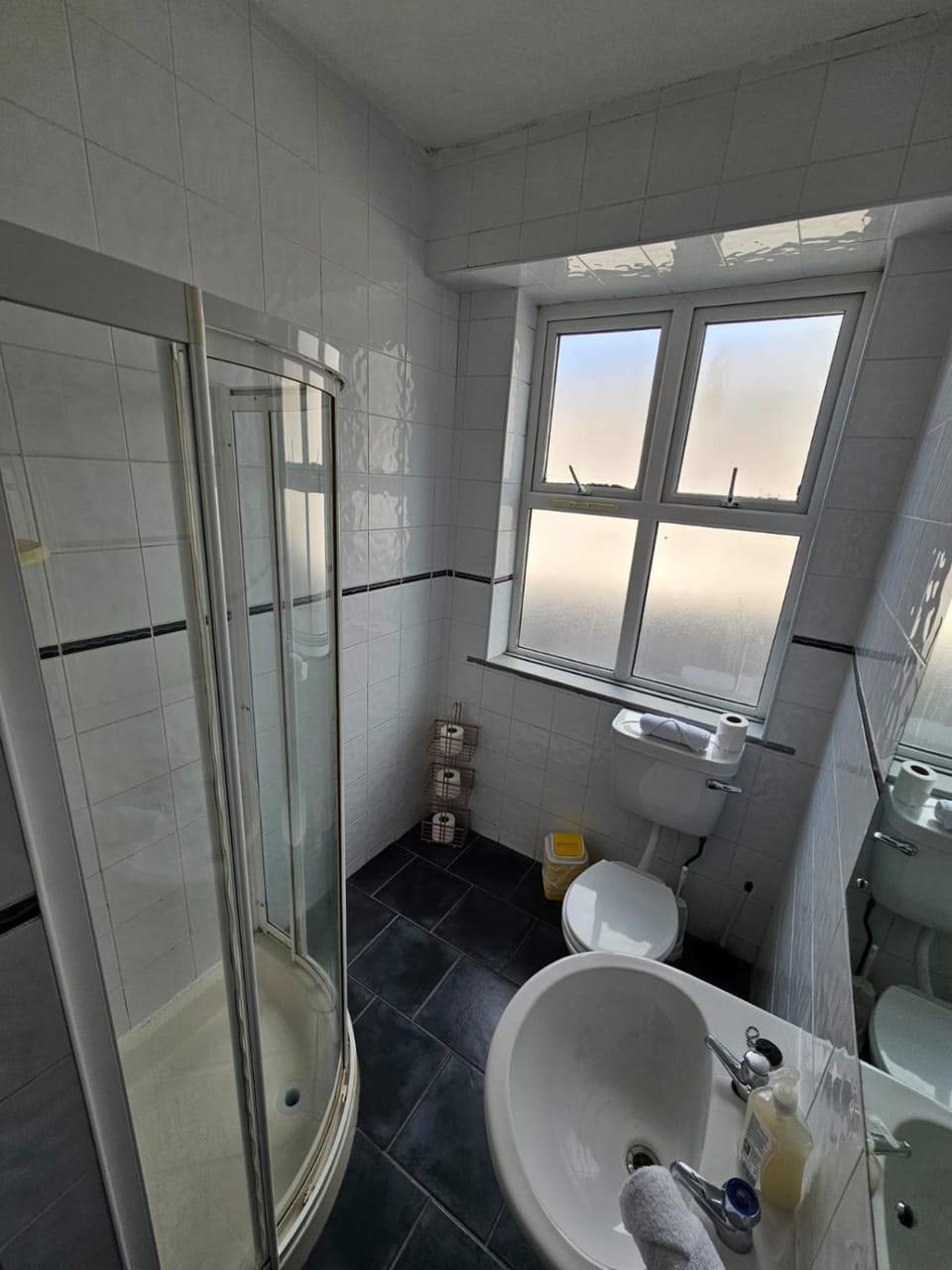 Shower, Toilet, Bath