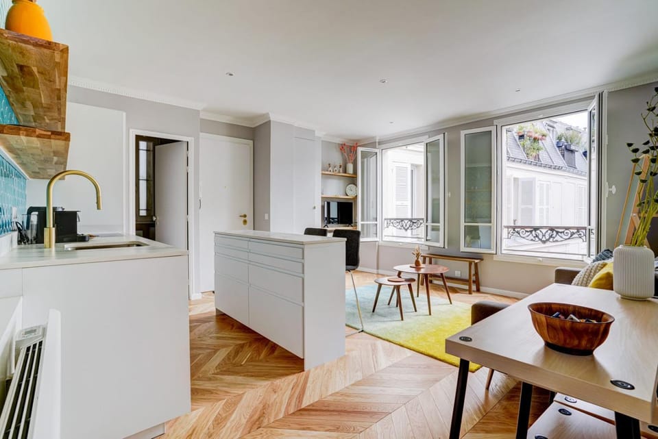 SaintGermain Sojourn - Charming 2 bedroom in the Rive Gauche Apartment in Paris