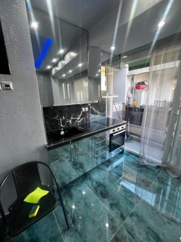 ΠΕΥΚΟΧΩΡΙ STUDIOS LUXURY 05 by antonis Apartment in Halkidiki