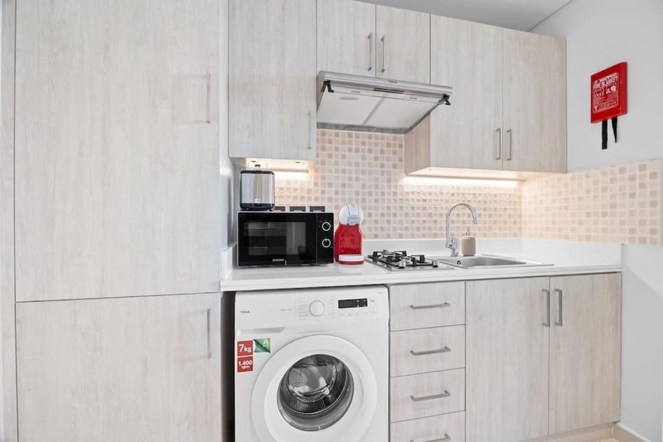 Goldbest - Seven Palm 4ppl Apartment in Dubai
