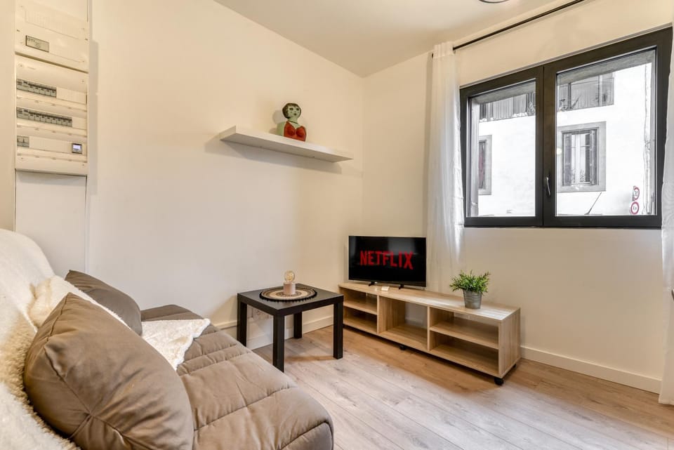 TV and multimedia, Seating area