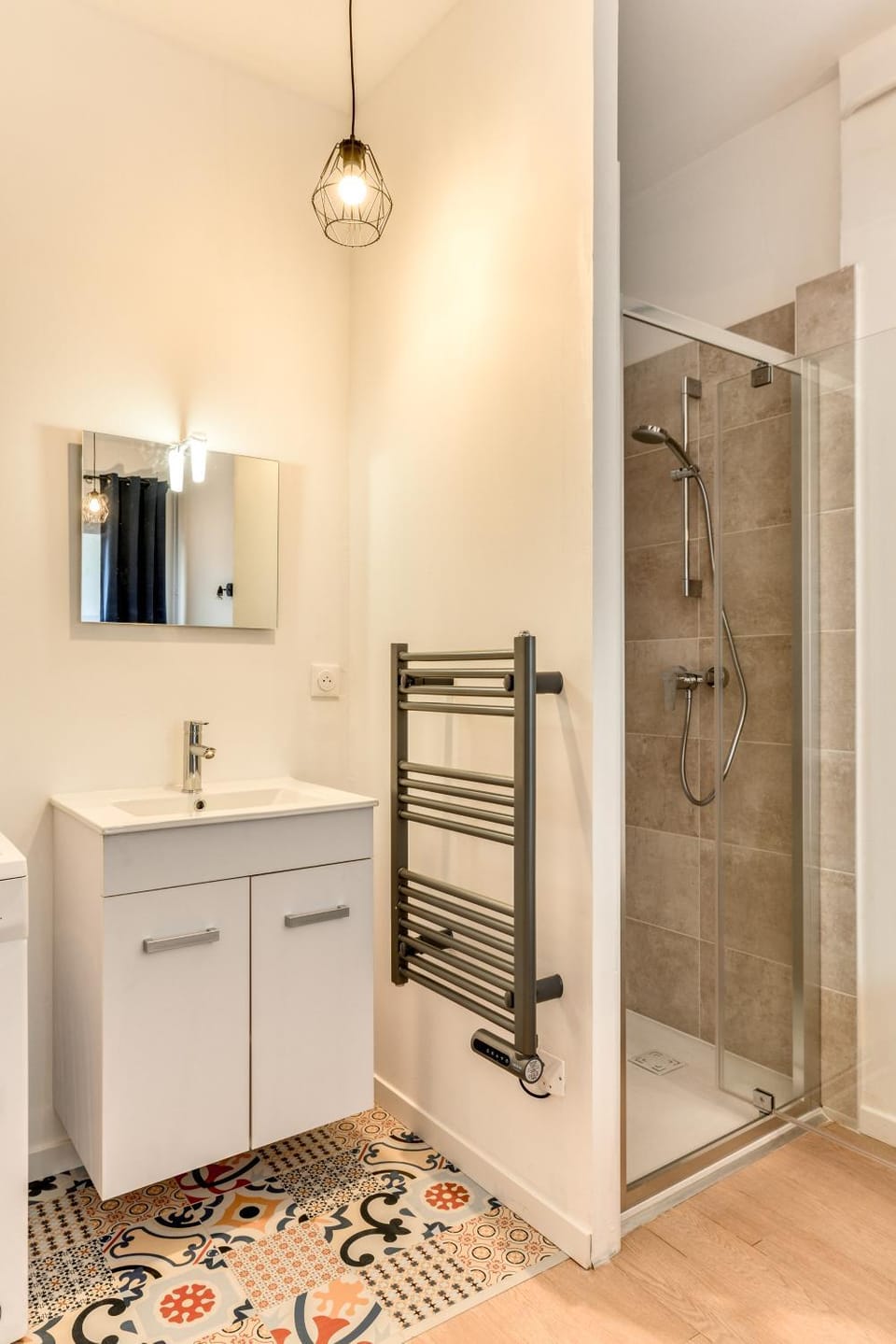 Shower, Bathroom, heating