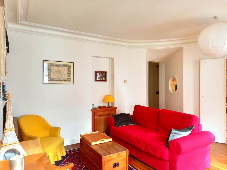 Stay in central Paris near Arc de Triomphe Apartment in Paris