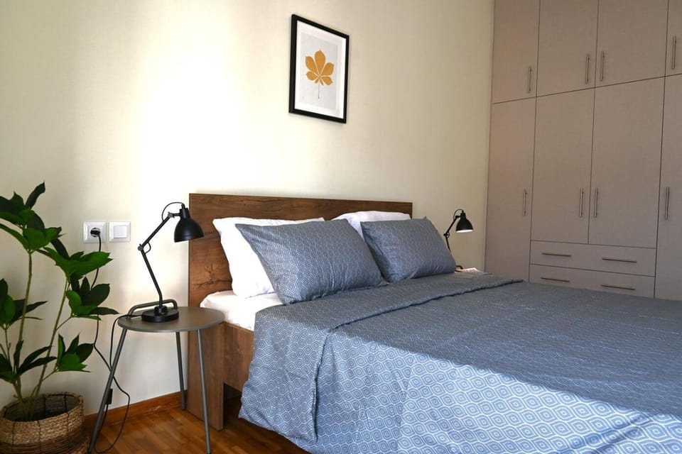 Bed, Photo of the whole room, Bedroom, wardrobe