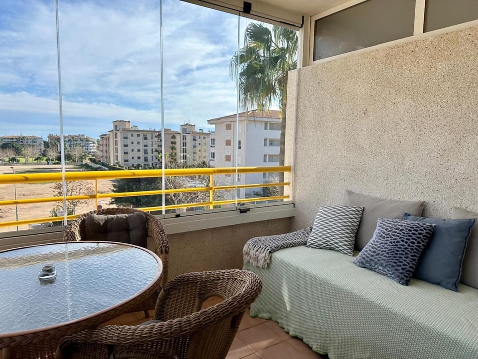 View (from property/room), Balcony/Terrace, Dining area