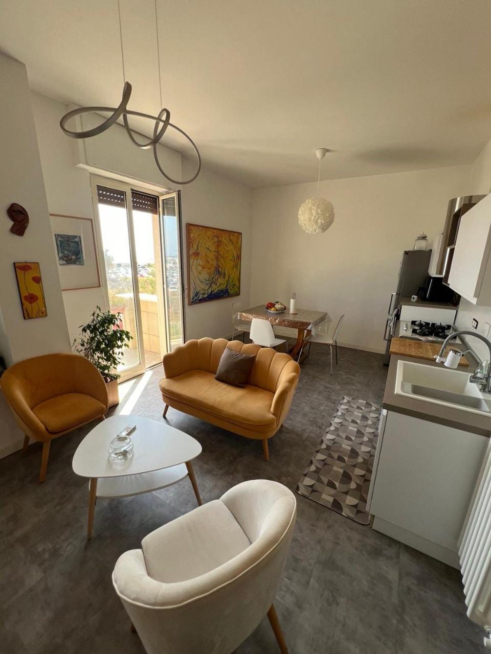 Kitchen or kitchenette, Living room, Dining area