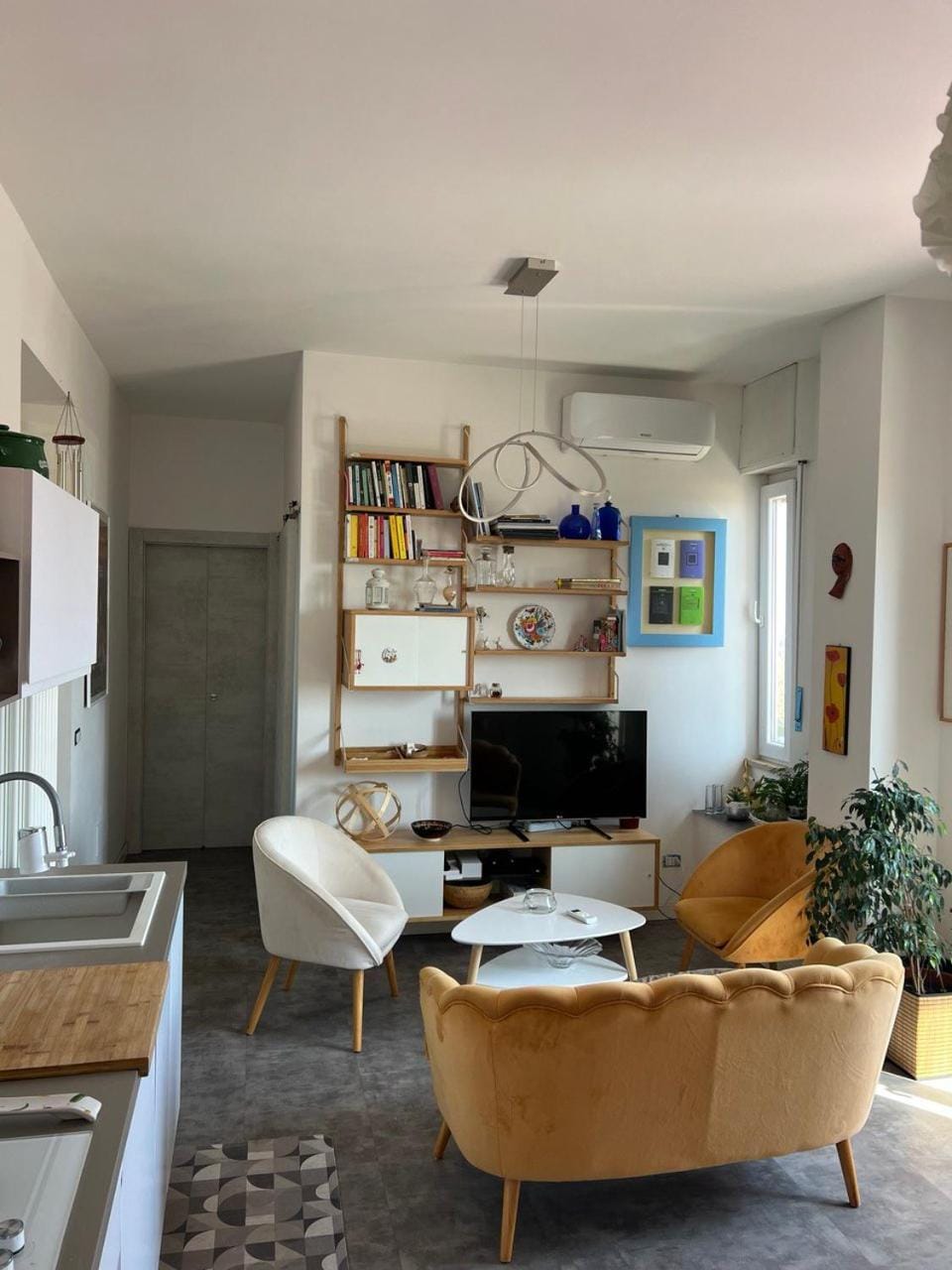 Library, TV and multimedia, Living room