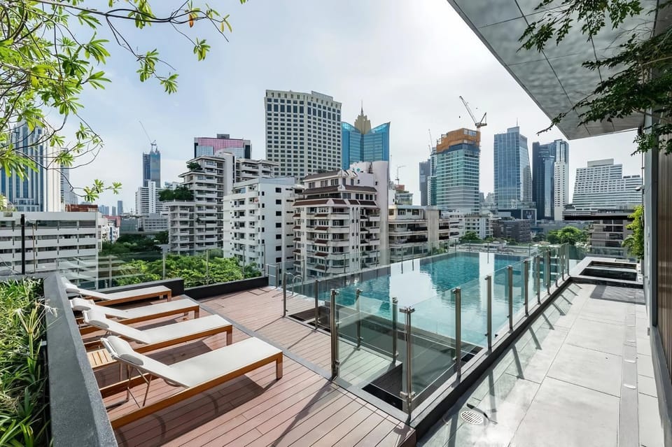 Balcony/Terrace, Swimming pool, sunbed