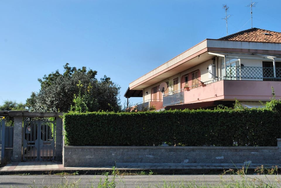 Facade/entrance, Off site, Street view