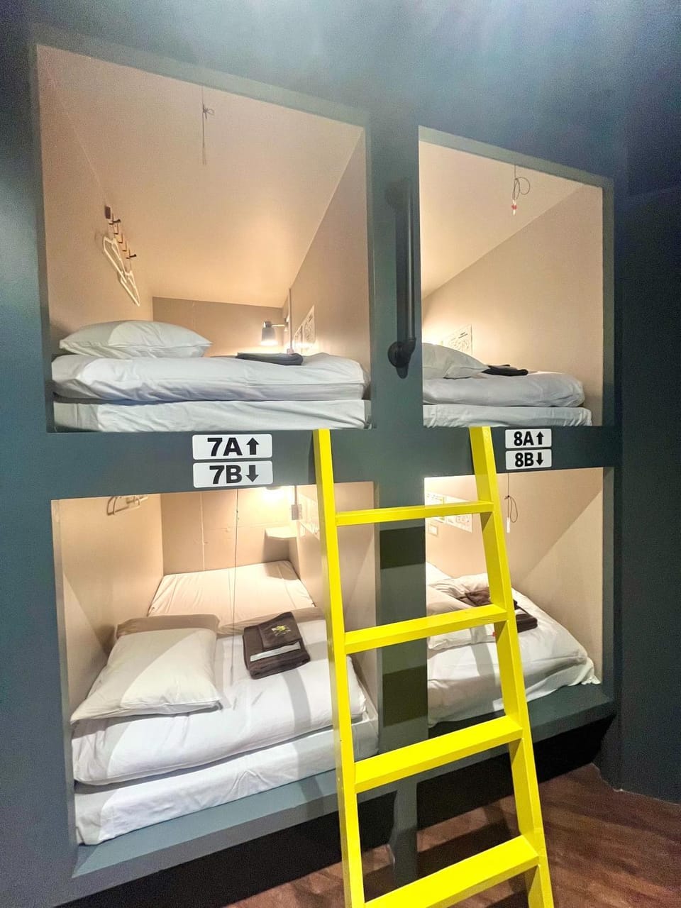 Bed, Bedroom, bunk bed